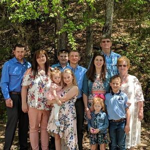 Meet your Posher, Lucinda